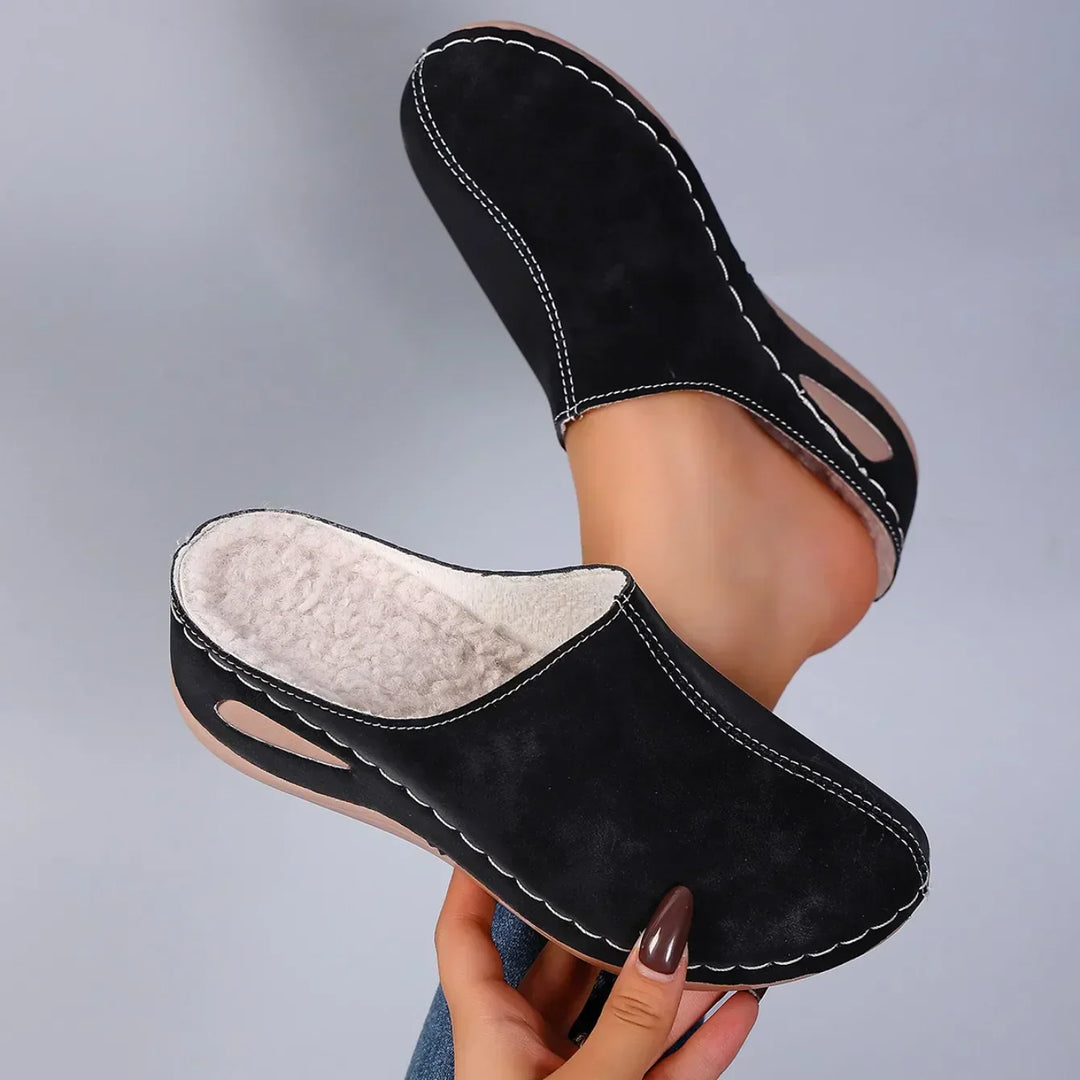 Gail – Supportive Cushioned Slippers